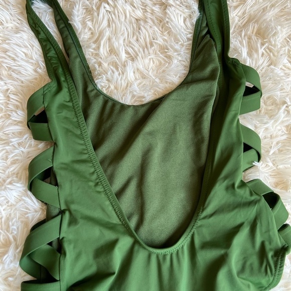 Bikini Lab lattice side low back olive green cheeky one piece size Medium - Picture 8 of 9